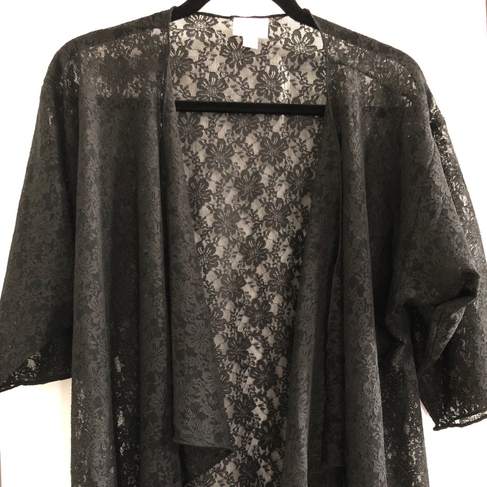 LuLaRoe BNWT Shirley Black Size S